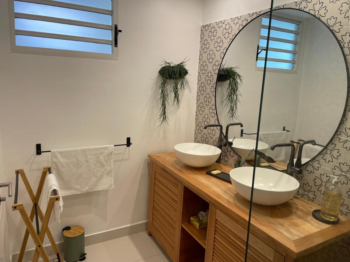 Appartement Face A La Mer à Le Gosier  Extérieur photo